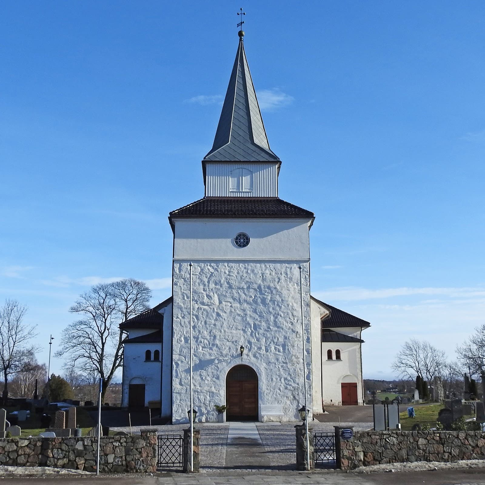 Nøtterøy Church - Image 1