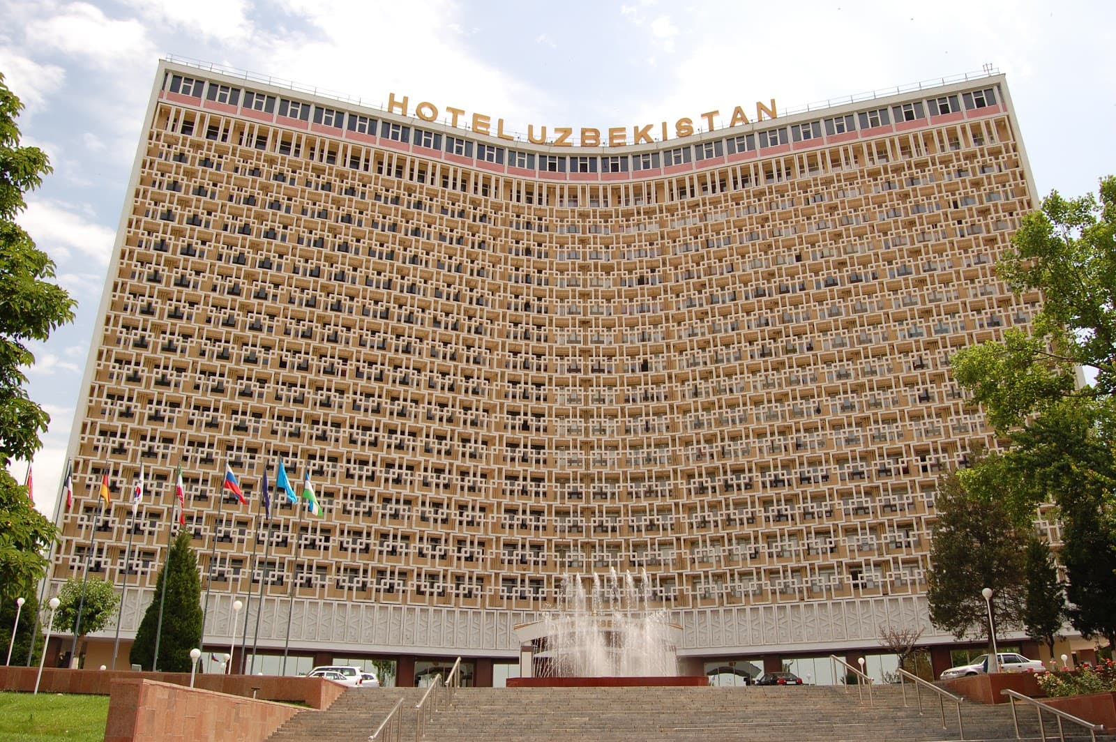 Hotel Uzbekistan - Image 1