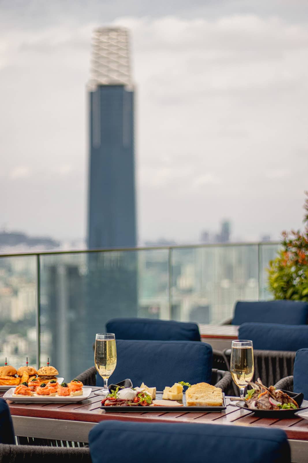 Craft Cocktails and Drinks