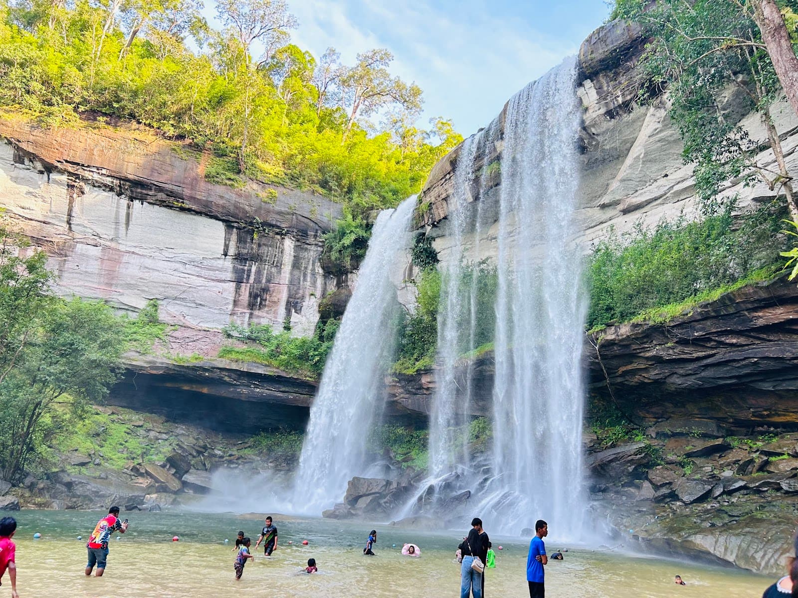 Huai Luang Waterfall (Namtok Huai Luang) - Image 1