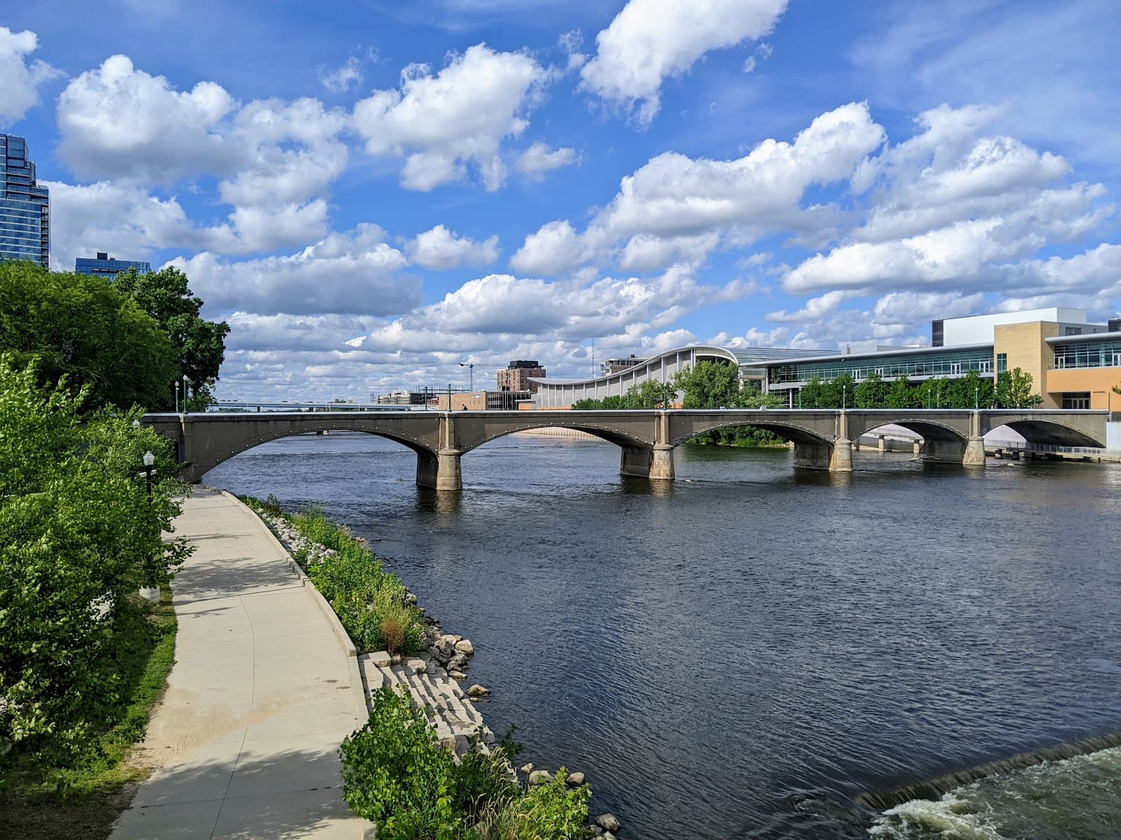 Gillett Bridge - Image 1