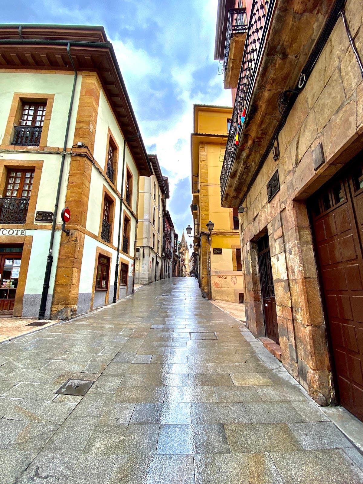 Calle Mon - Image 1
