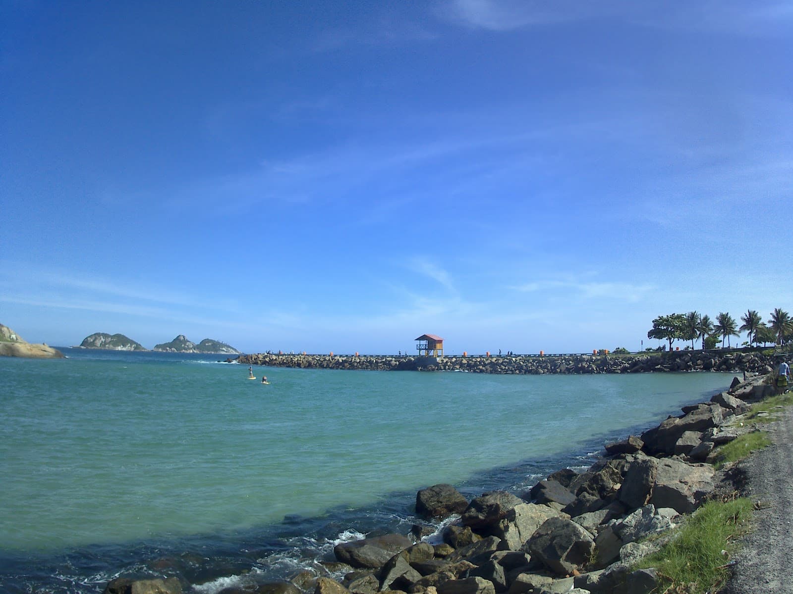 Praia dos Amores - Image 1