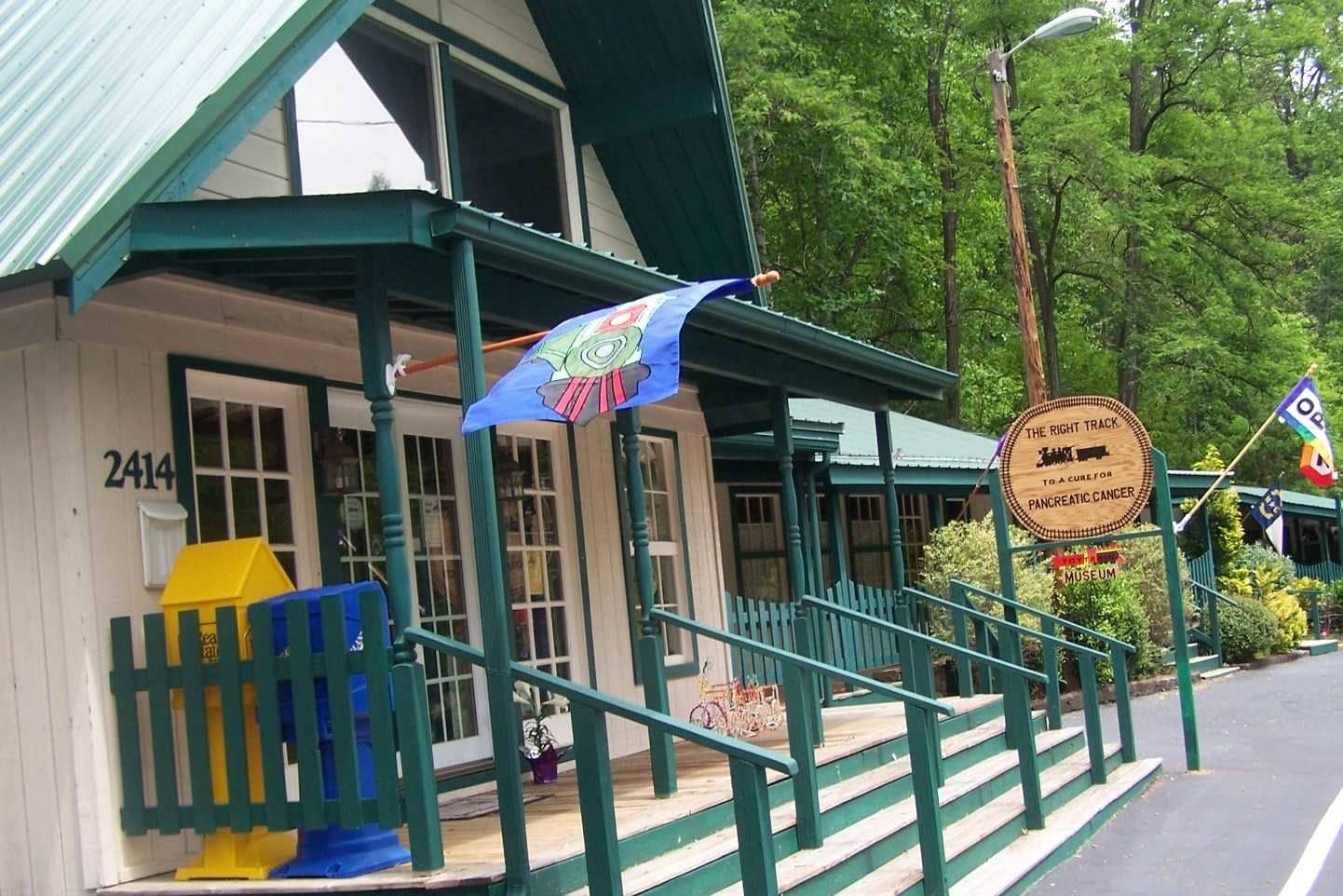 Miniature Mel's Diner