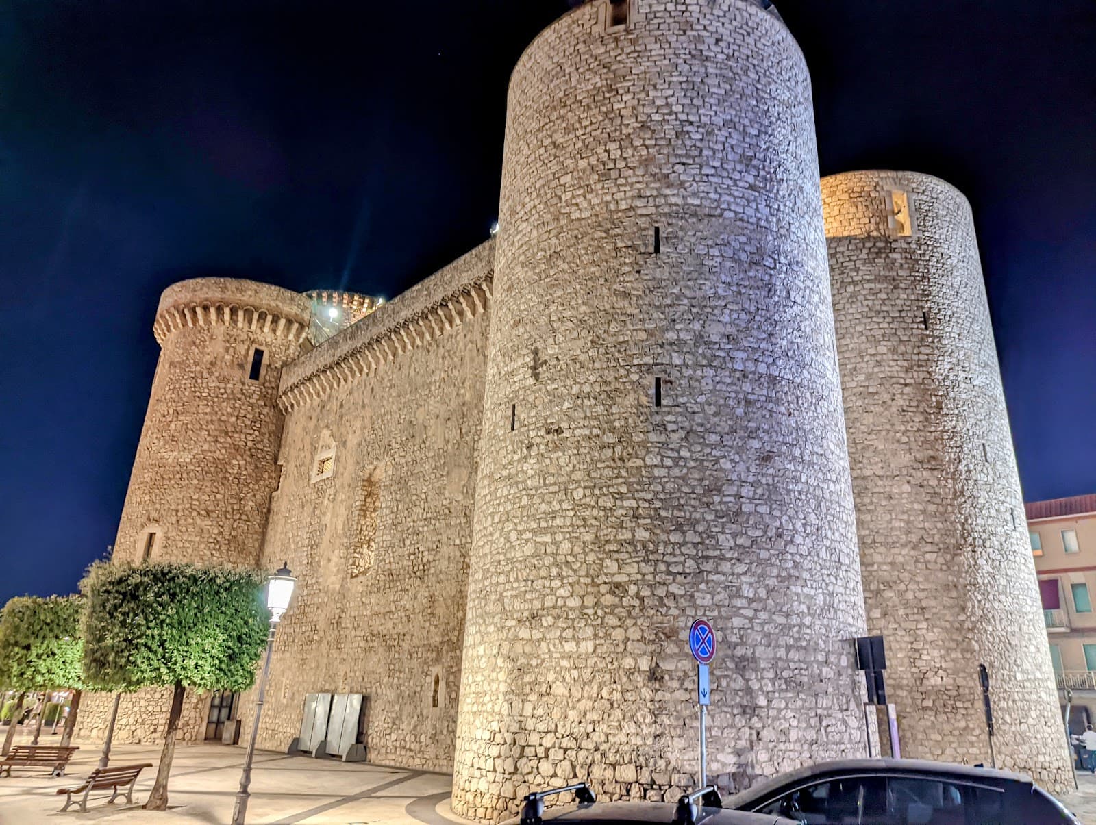 Fondi - Castello Caetani & historic center - Image 1