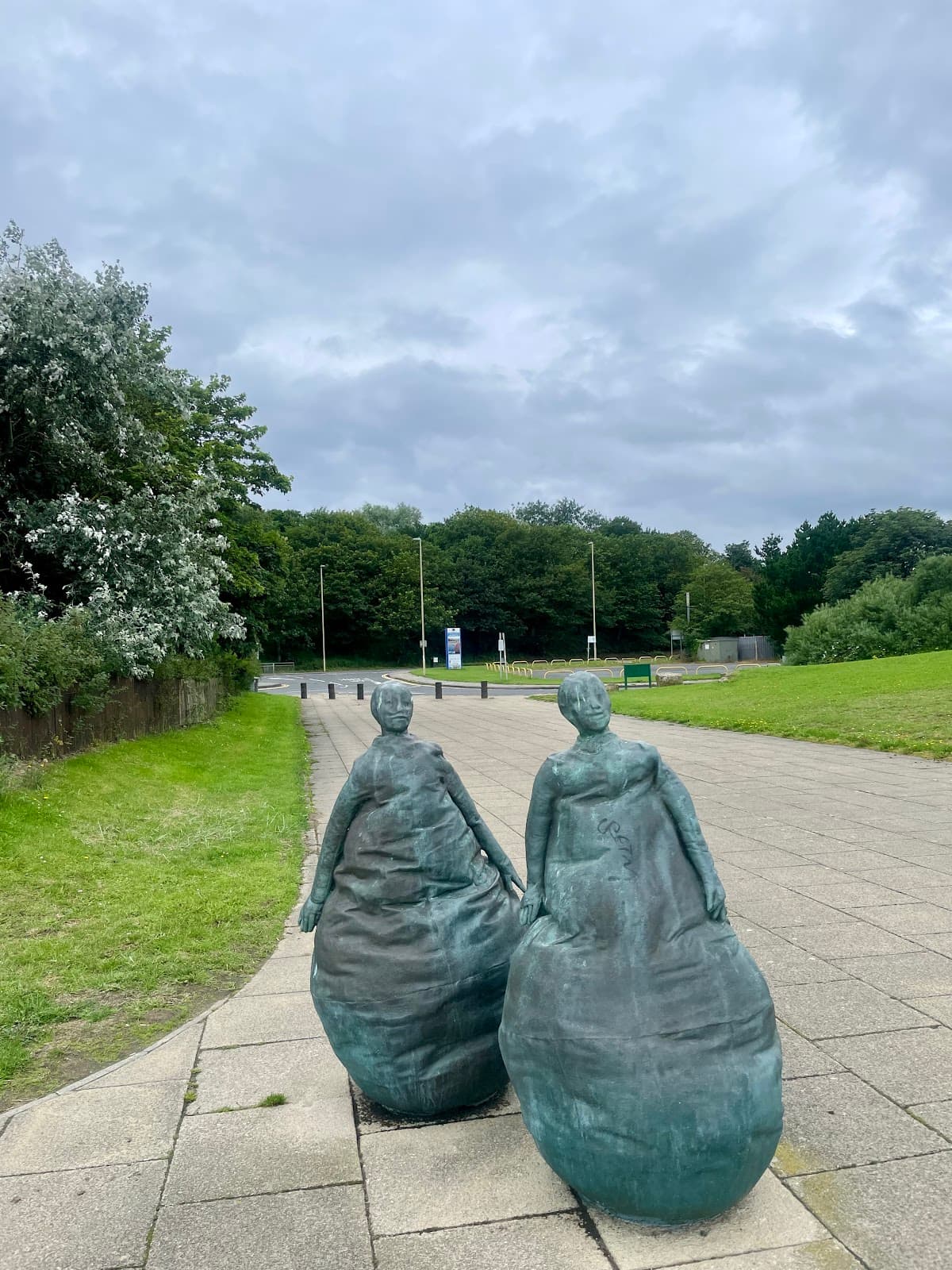 Conversation Piece (Littlehaven sculptures) - Image 1