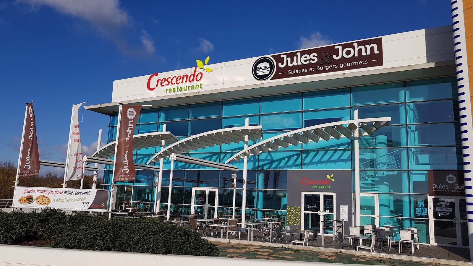 Le Bourg (town center) - Image 1