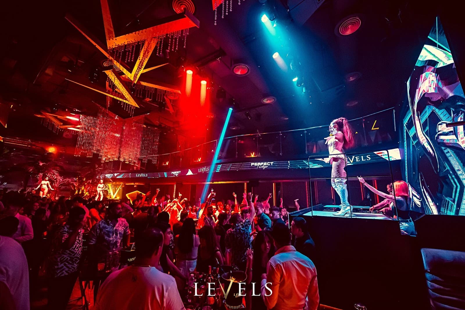 Levels Club & Lounge Bangkok - Image 1