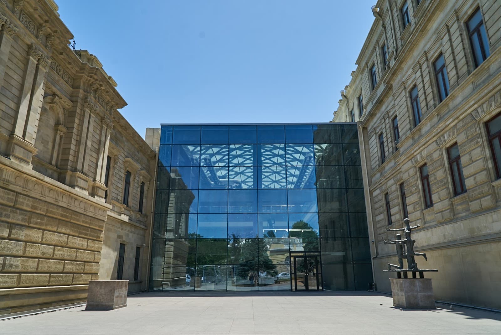 Azerbaijan National Museum of Art - Image 1
