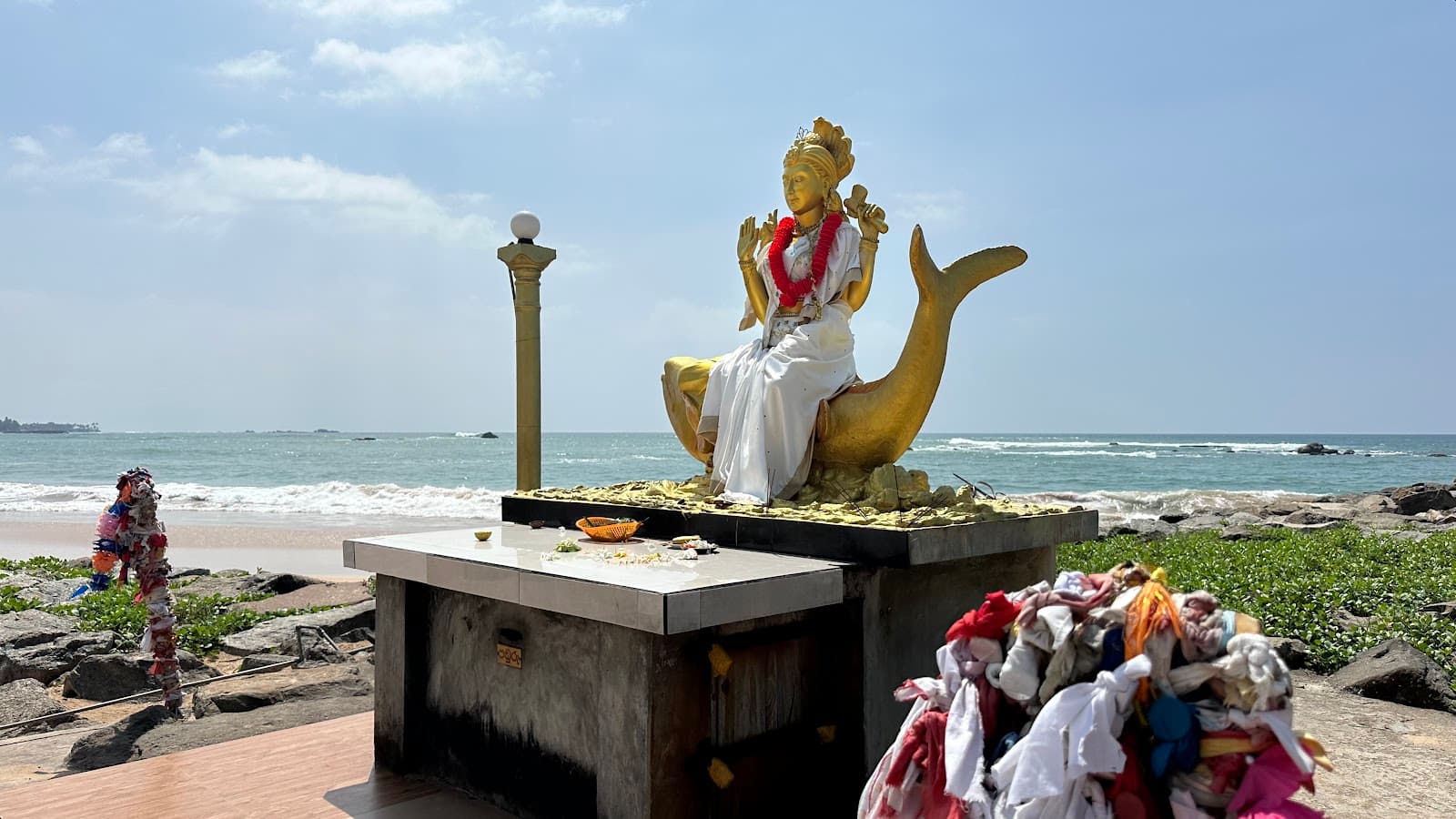 Seenigama Devalaya - Image 1