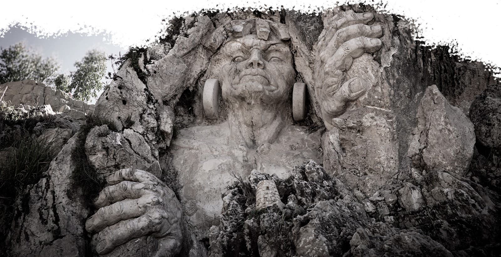 Abode of the Gods Apukunaq Tianan - Image 1