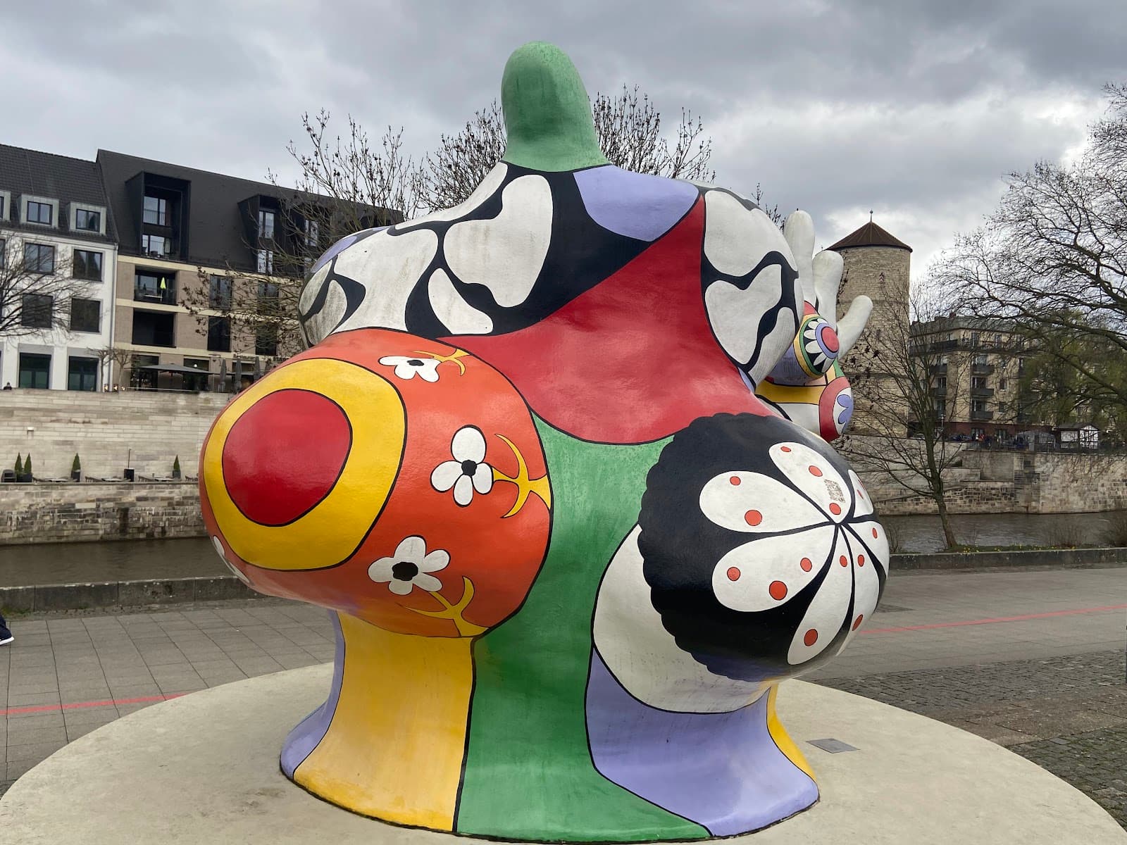 Nanas Niki de Saint Phalle - Image 1