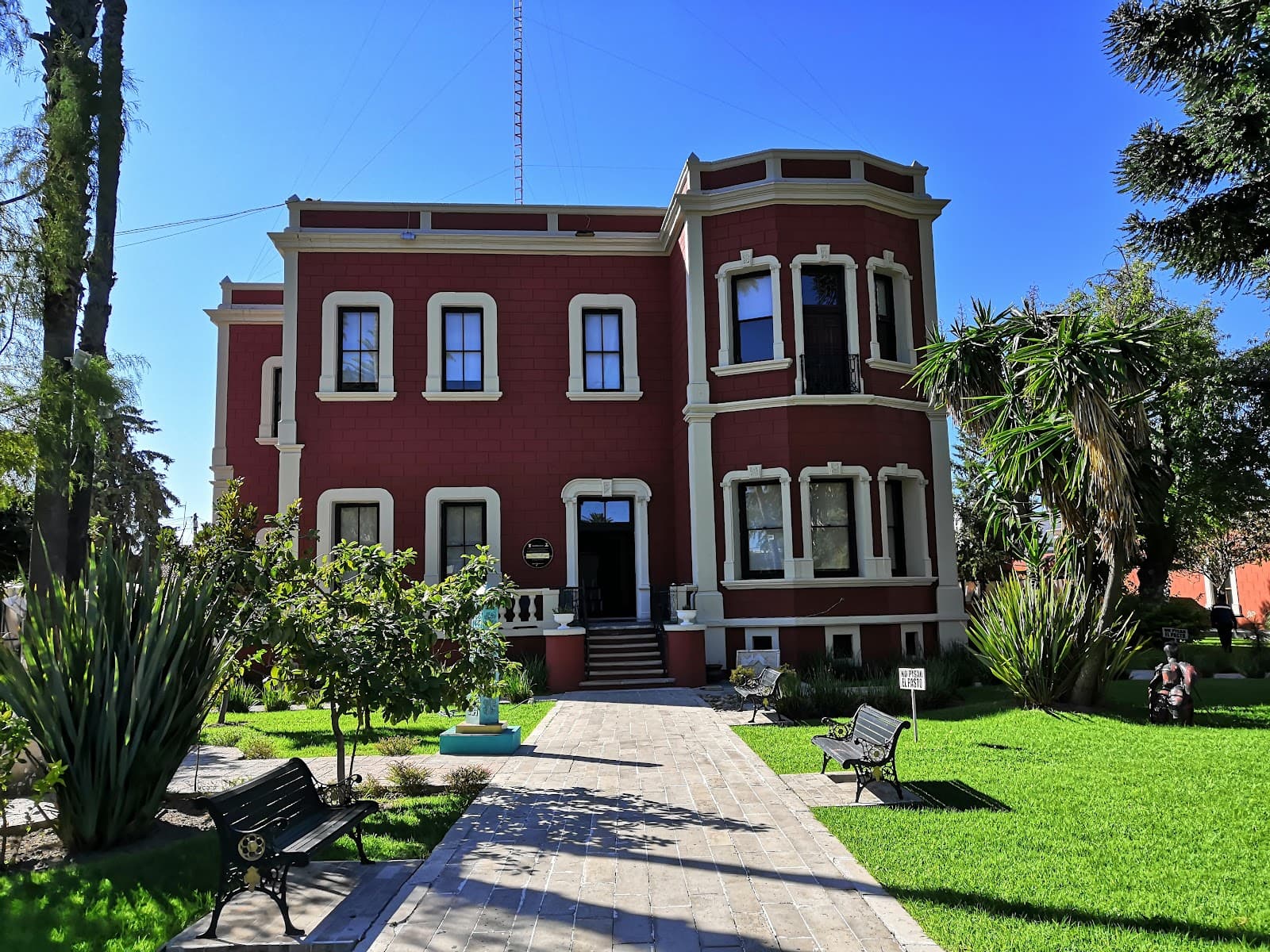 Museo de Arte de Durango - Image 1