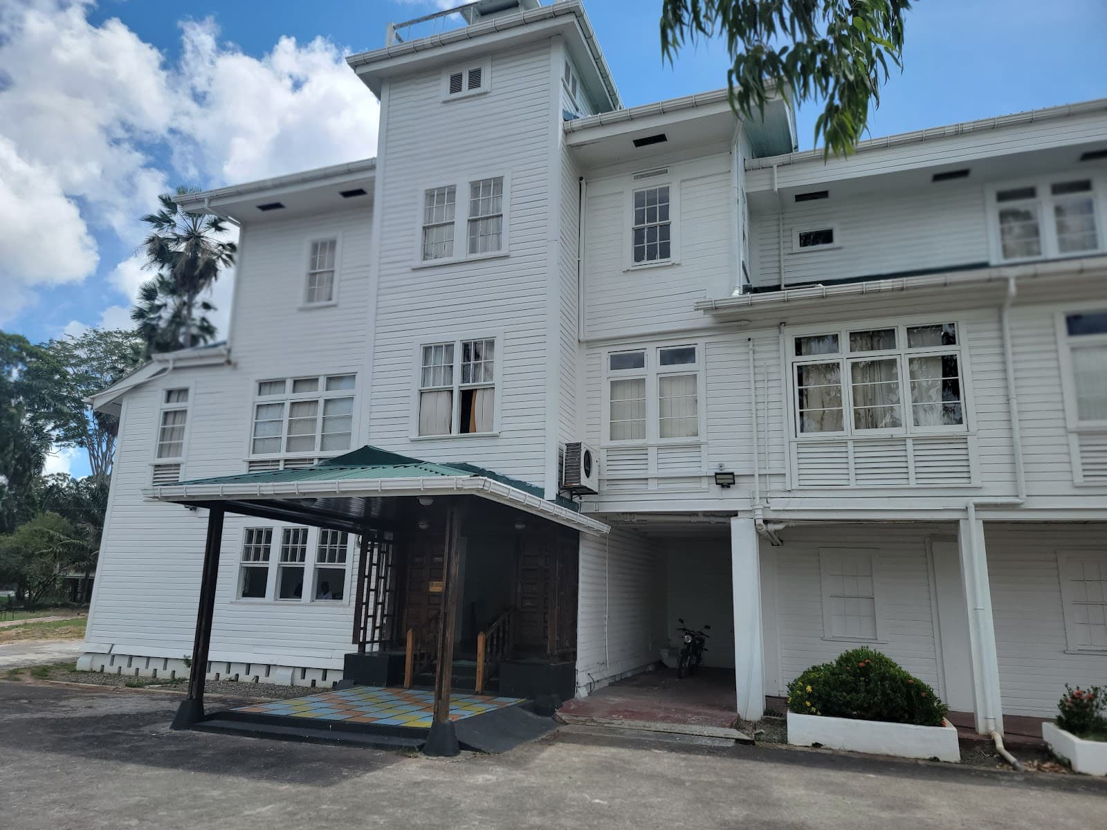 National Gallery of Art (Castellani House) - Image 1