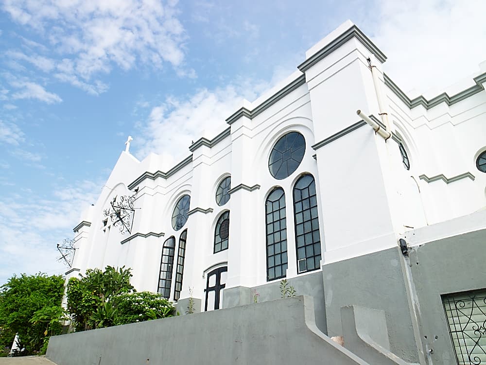 Kingston Parish Church - Image 1