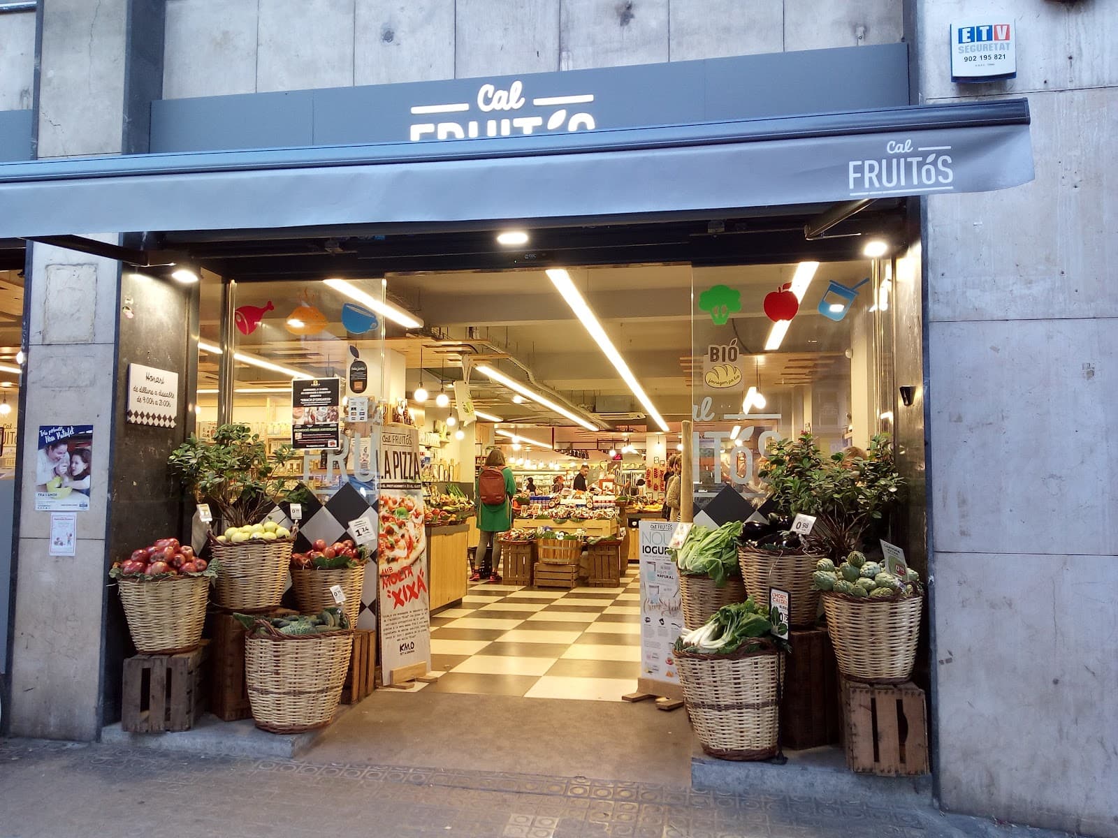 Cal Fruitos - Image 1