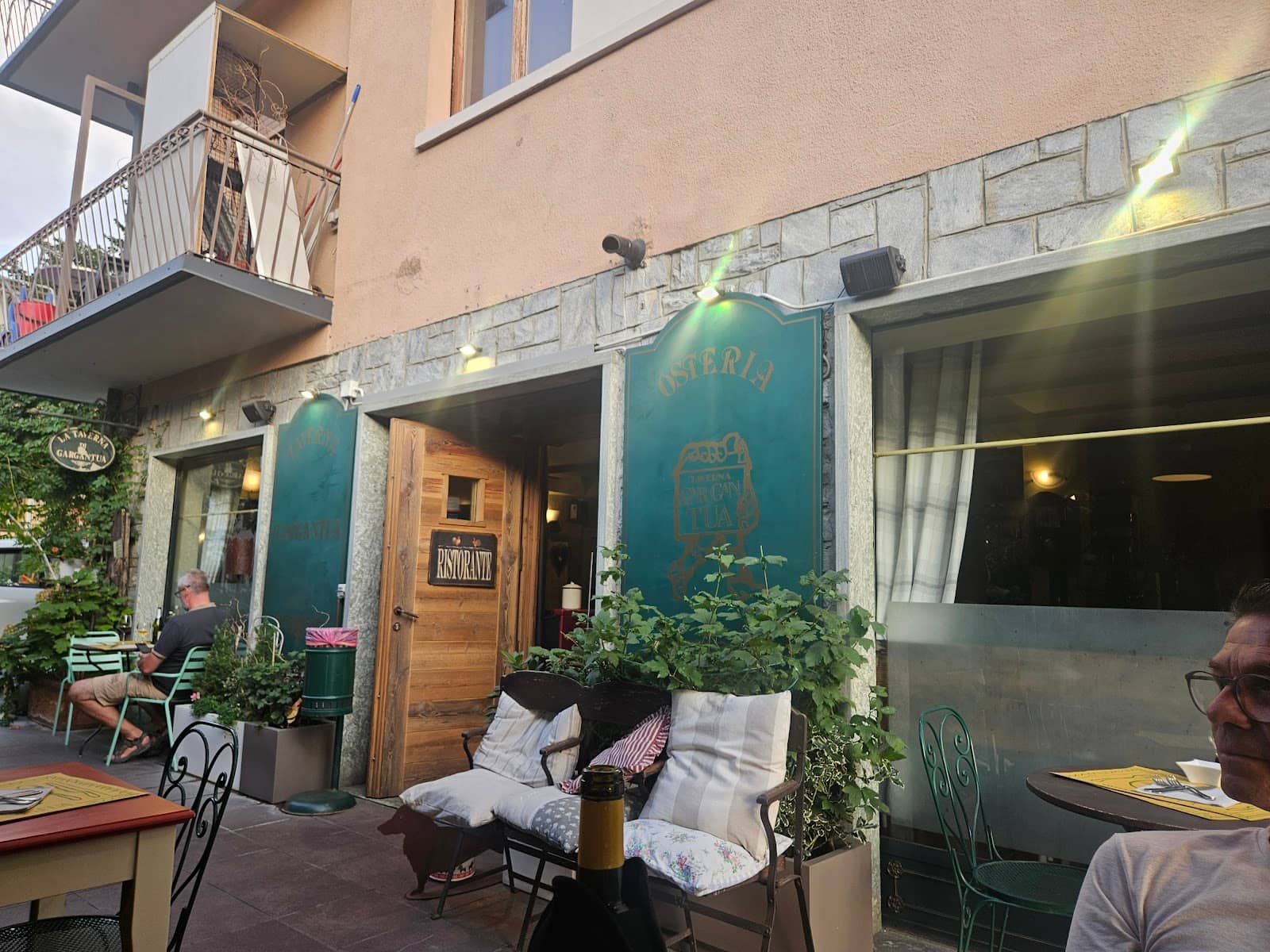 Local Gargantua Wines