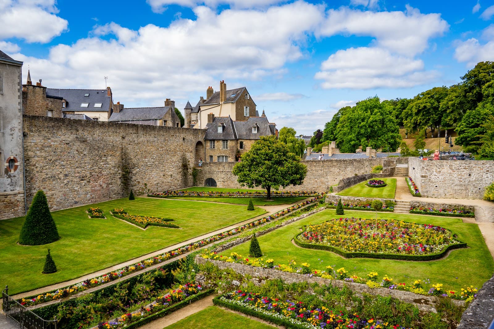 Jardin des Remparts Vannes - Image 1