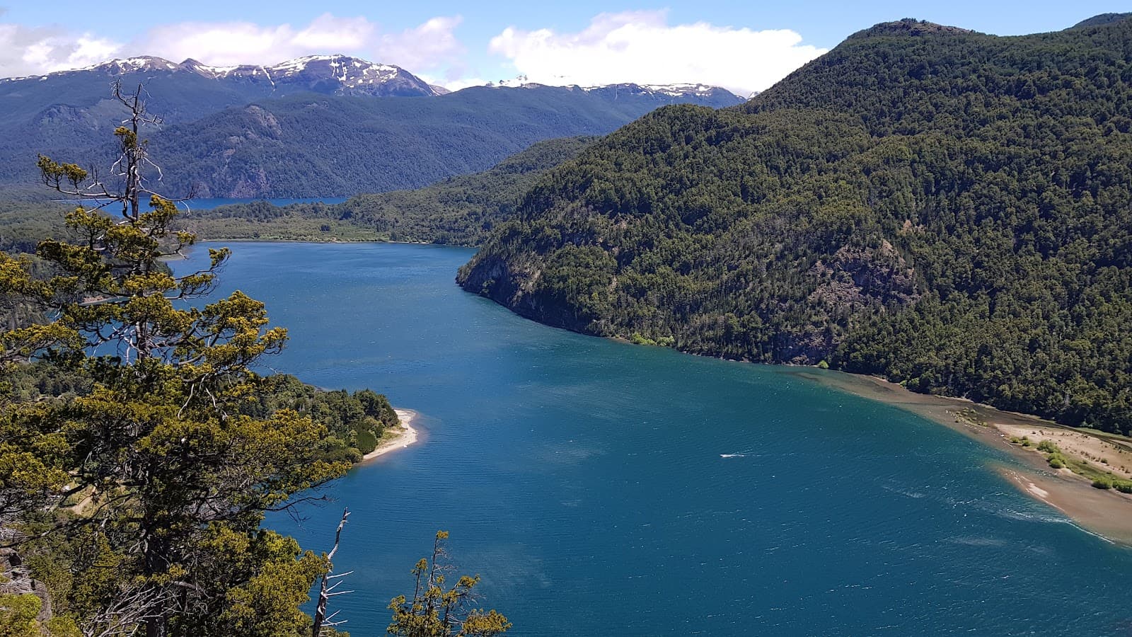 Mirador Lago Futalaufquen - Image 1
