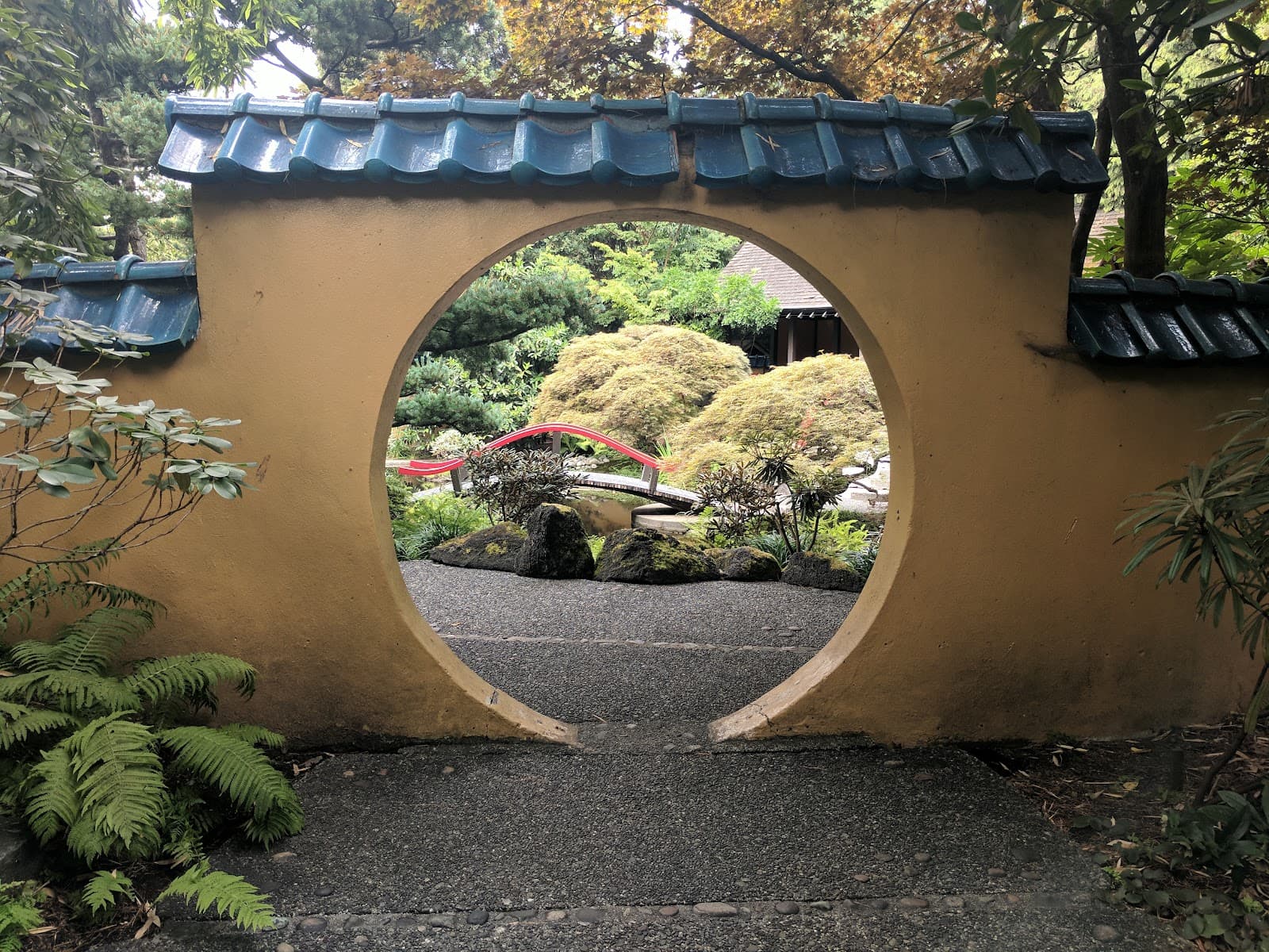 Park & Tilford Gardens - Image 1