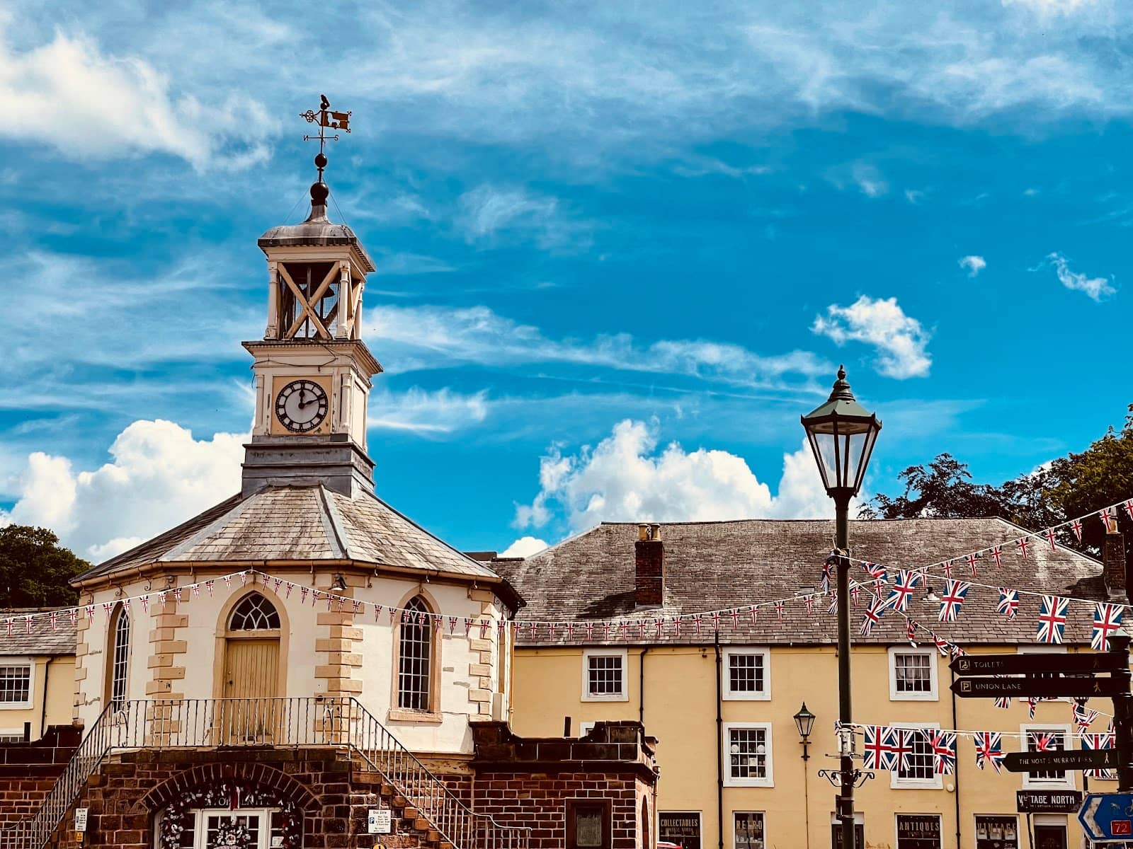 Weekly Wednesday Market