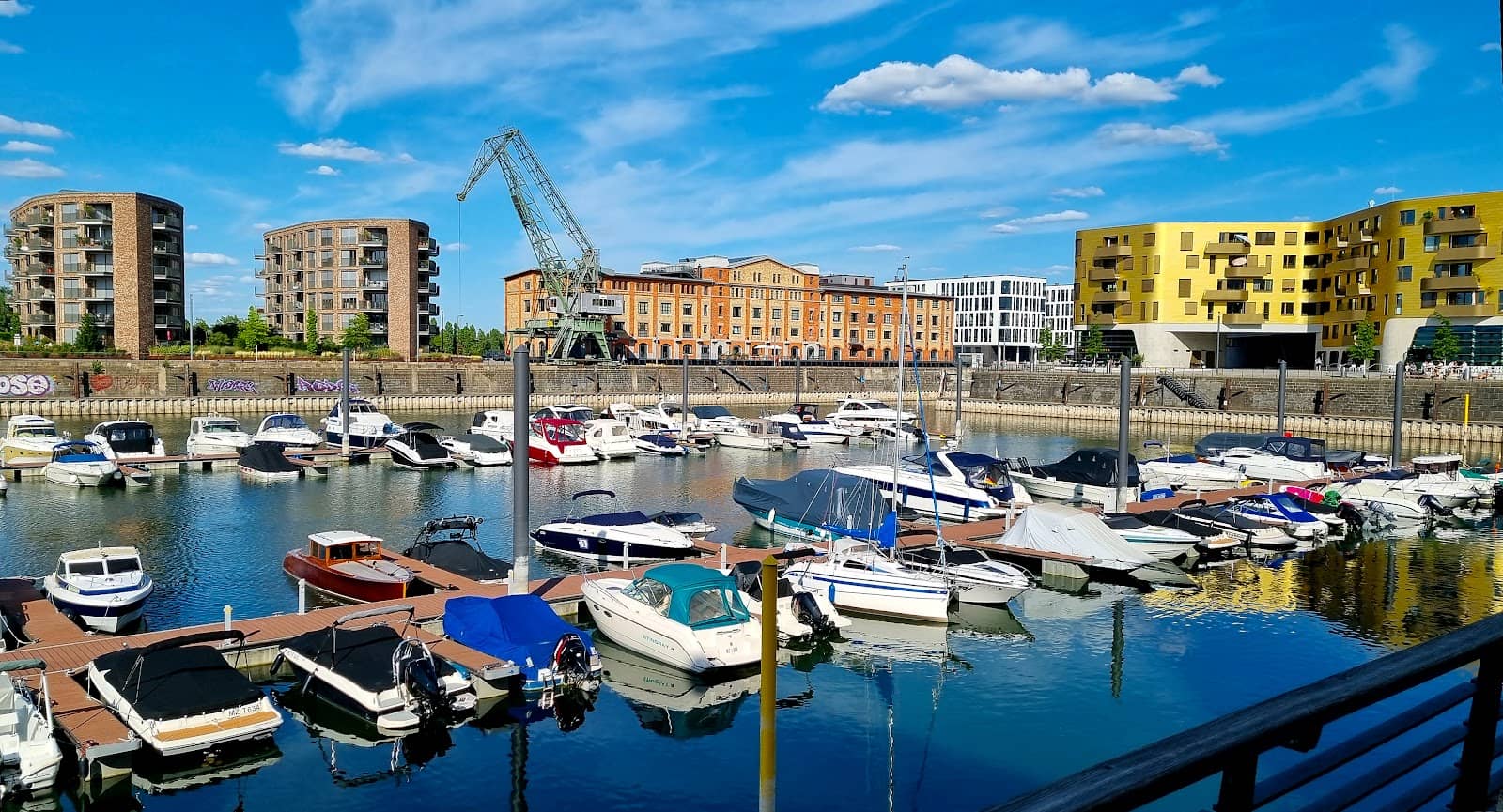 Waterfront Cafes & Restaurants