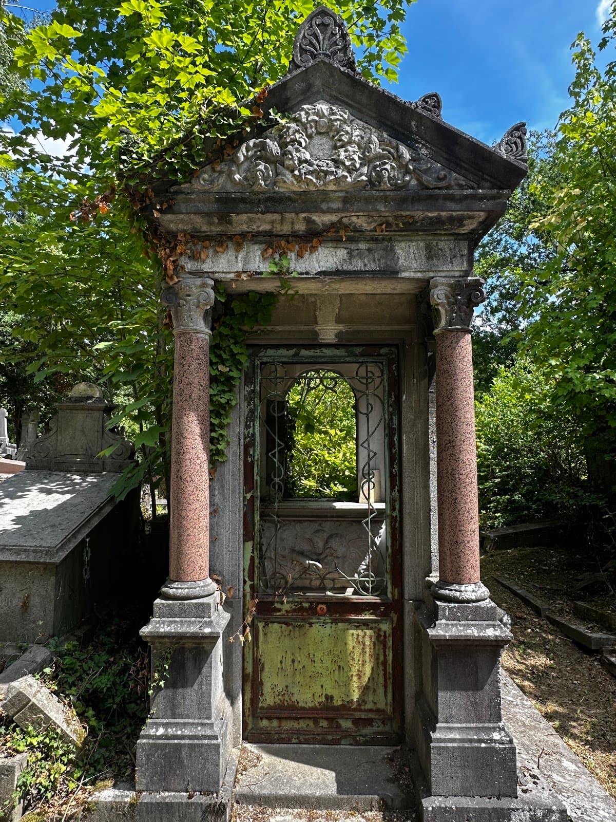 Dieweg Cemetery - Image 1