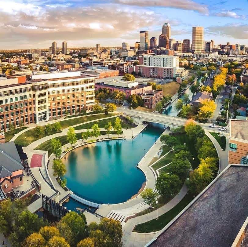 Central Canal Walk - Image 1