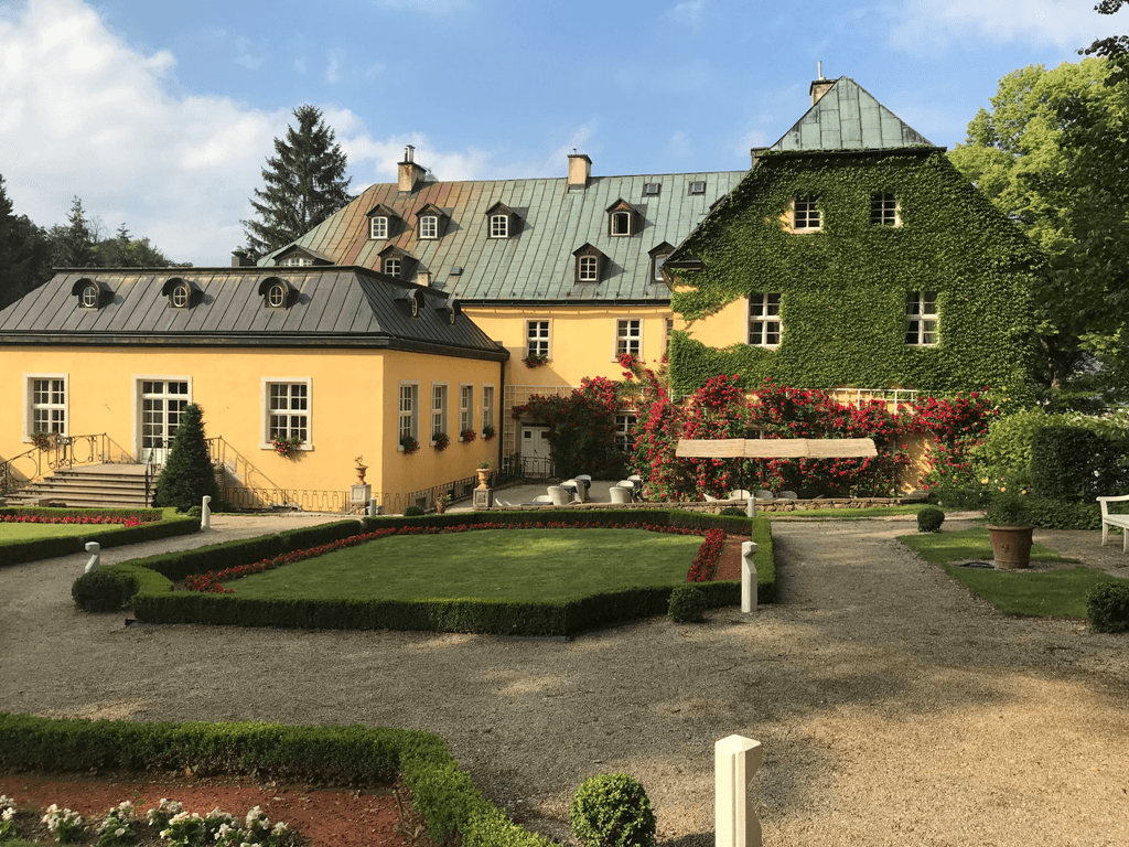 Valley of Palaces and Gardens - Image 1