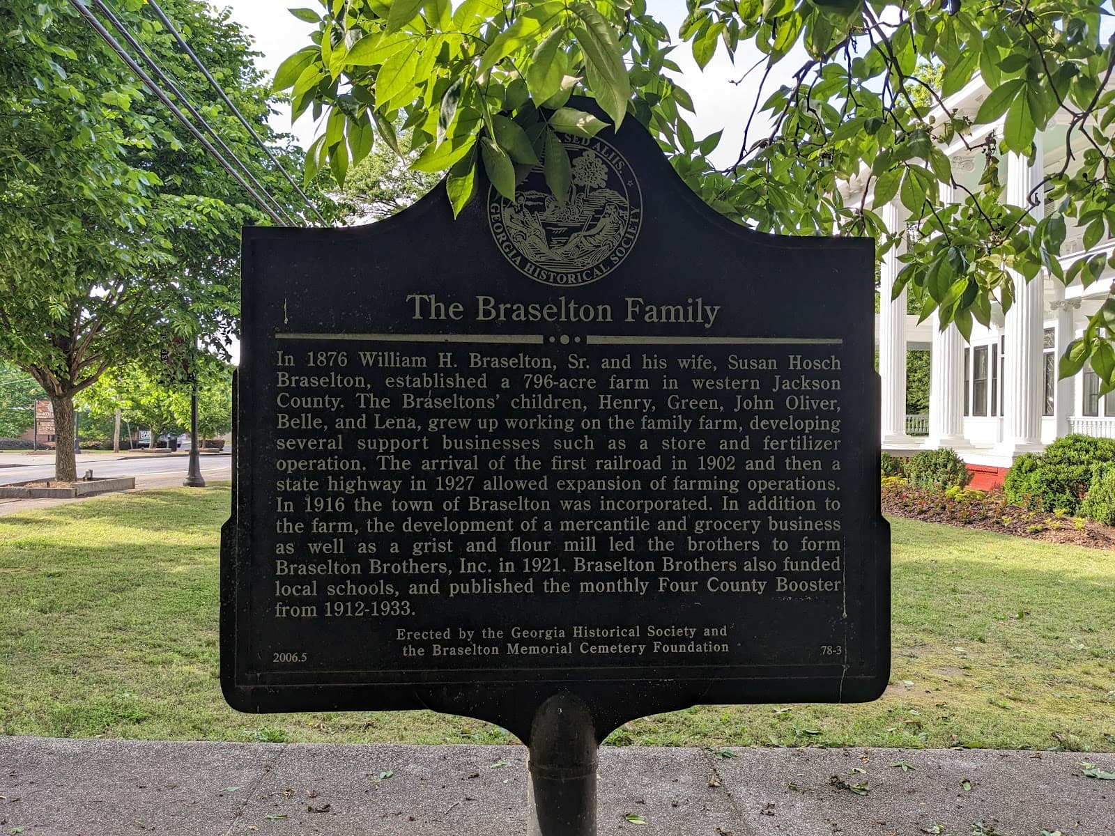 Braselton Historic District - Image 1