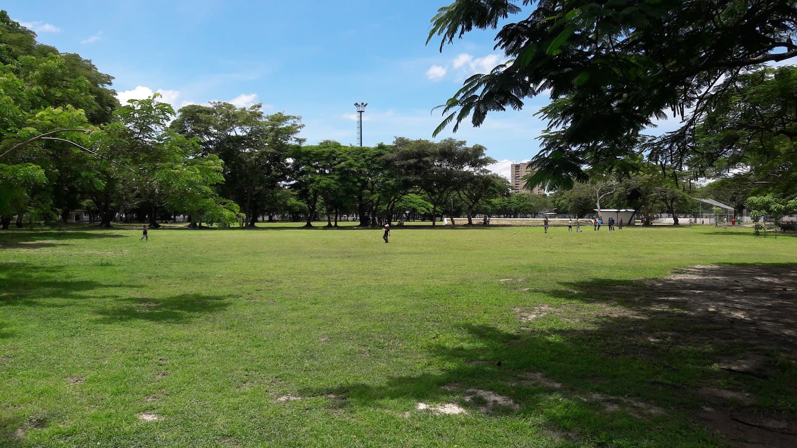 Parque Santos Michelena - Image 1