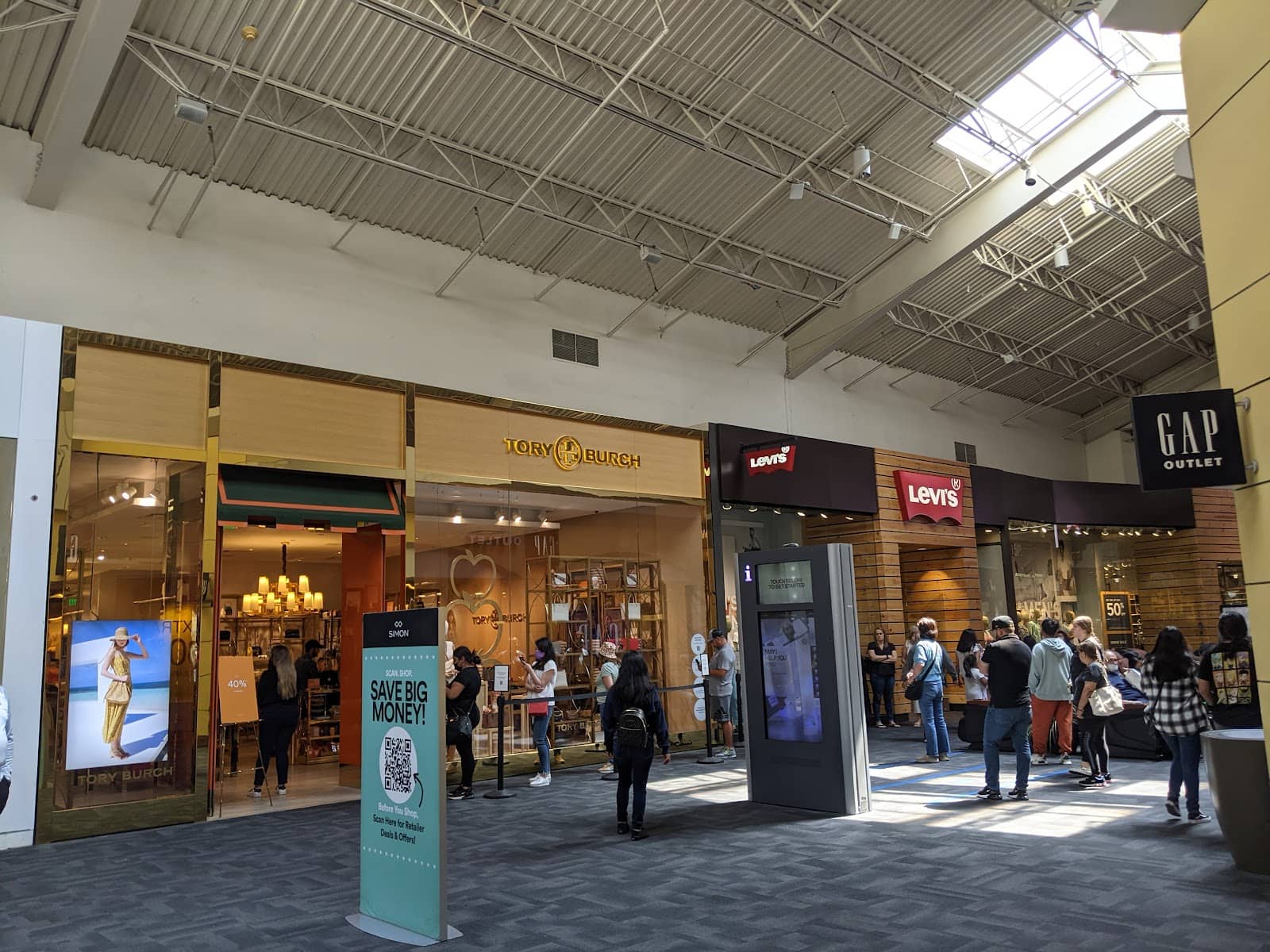 Diverse Dining Options