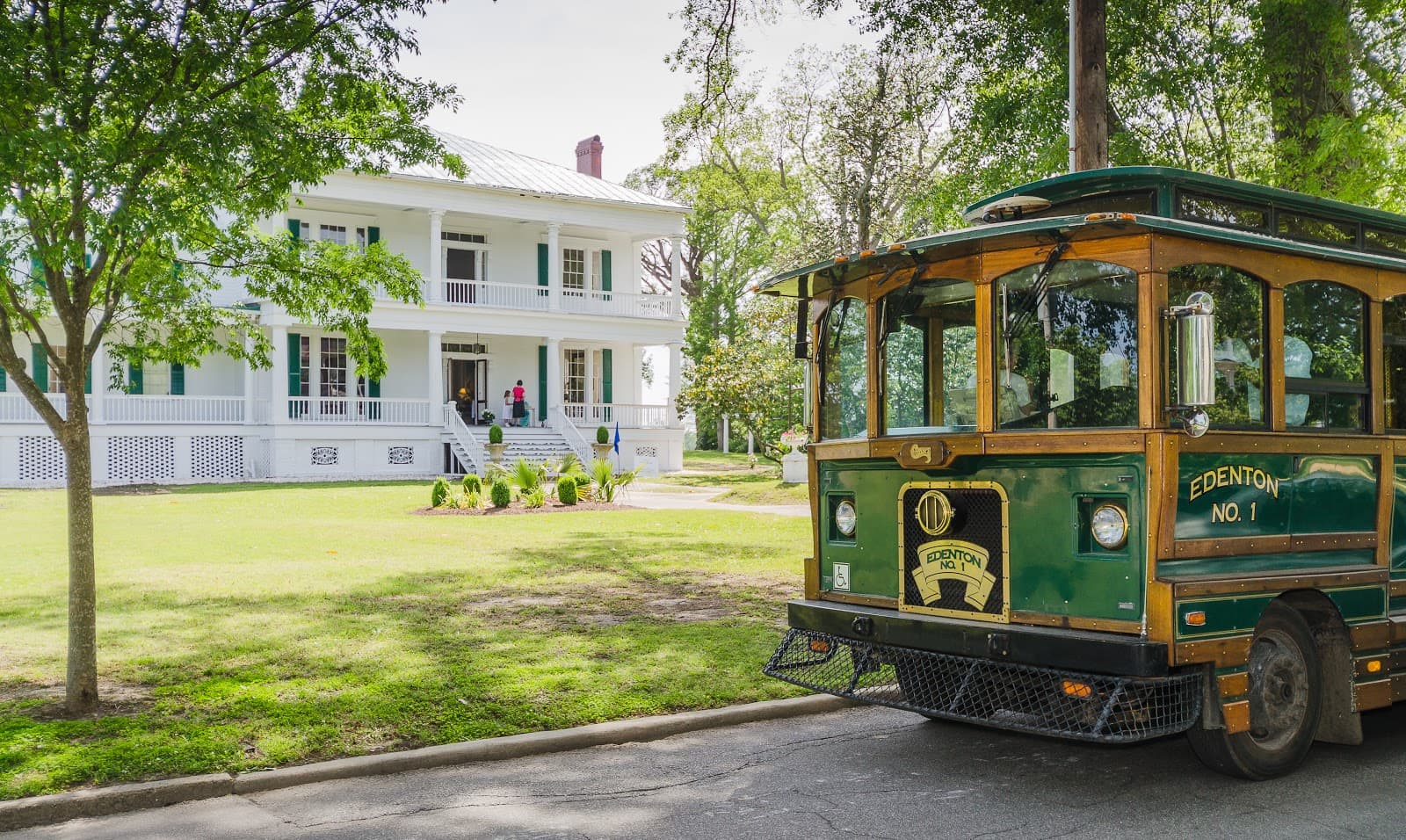 Edenton Trolley Tour - Image 1