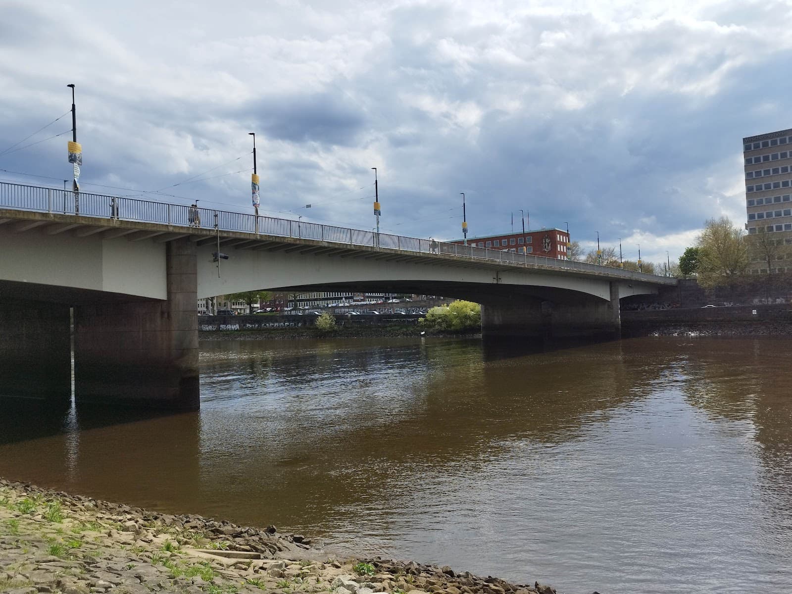 Wilhelm-Kaisen-Brücke - Image 1