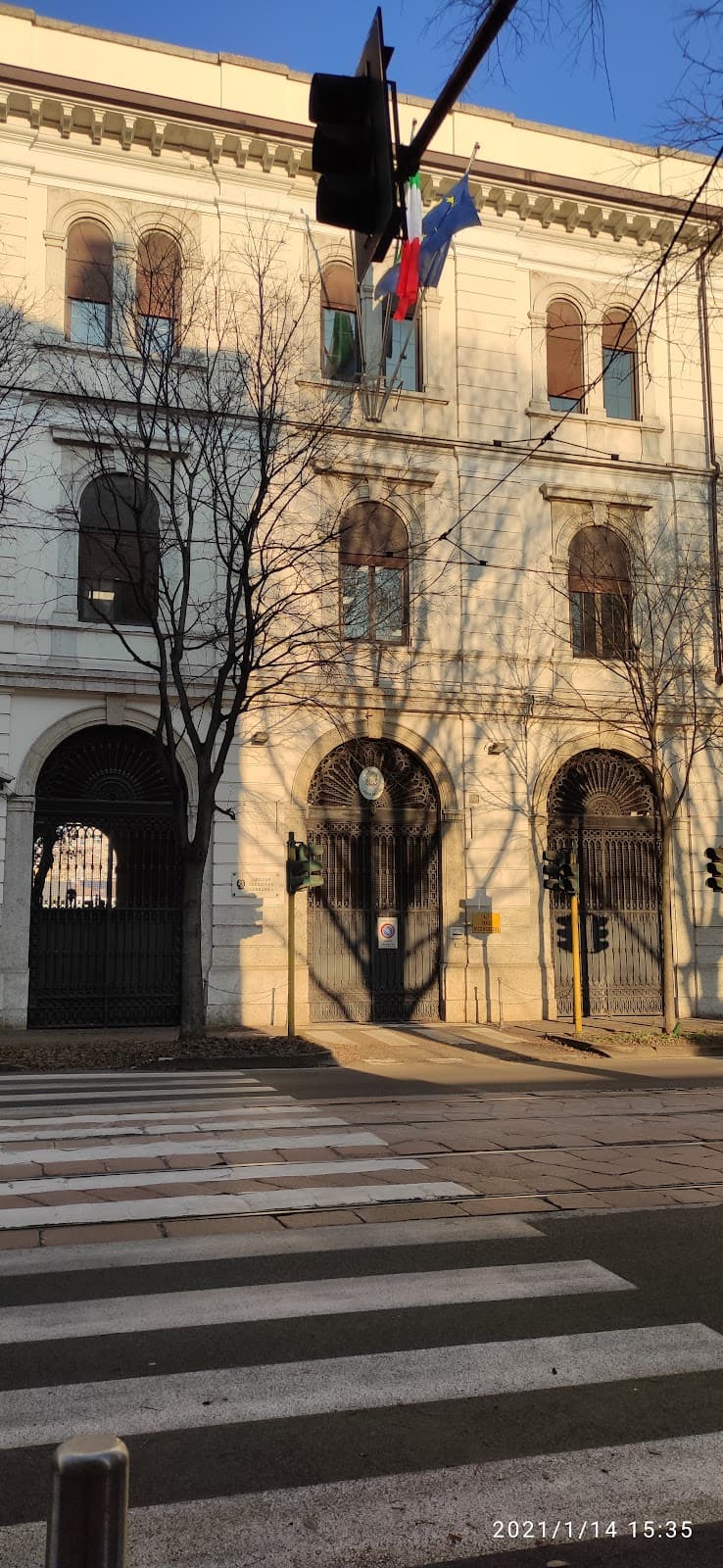 Porta Magenta - Image 1