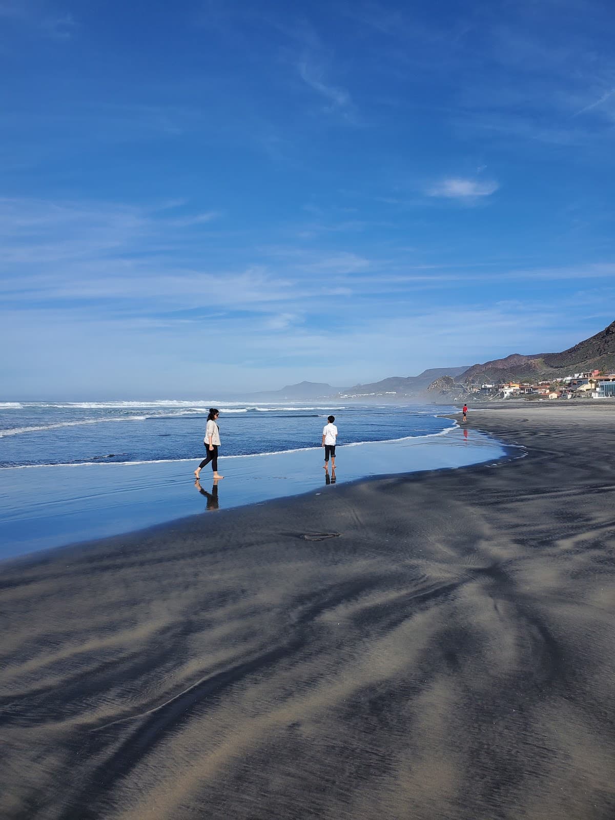 La Misión village and beach - Image 1