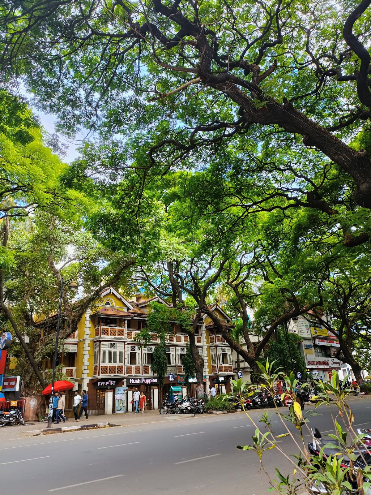 Jangli Maharaj Road Pune - Image 1