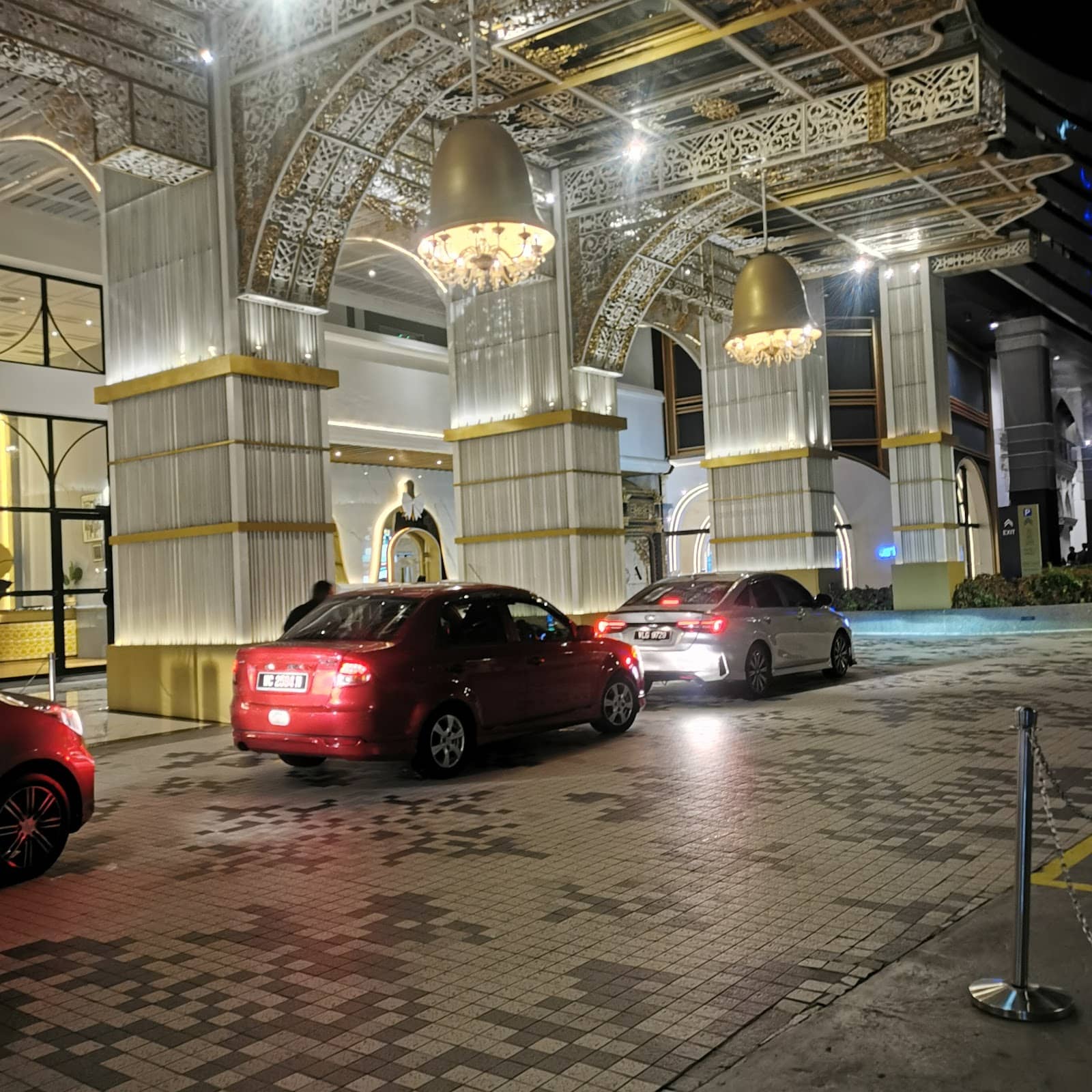 Infinity Pool & Sky Garden