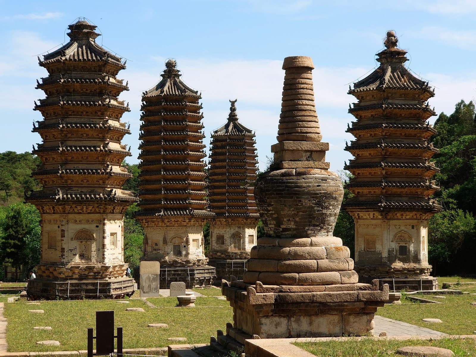 Silver Mountain Pagoda Forest Beijing - Image 1
