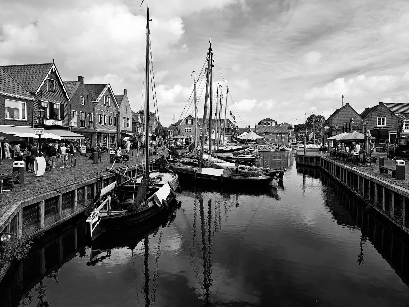 Summer Market & Music