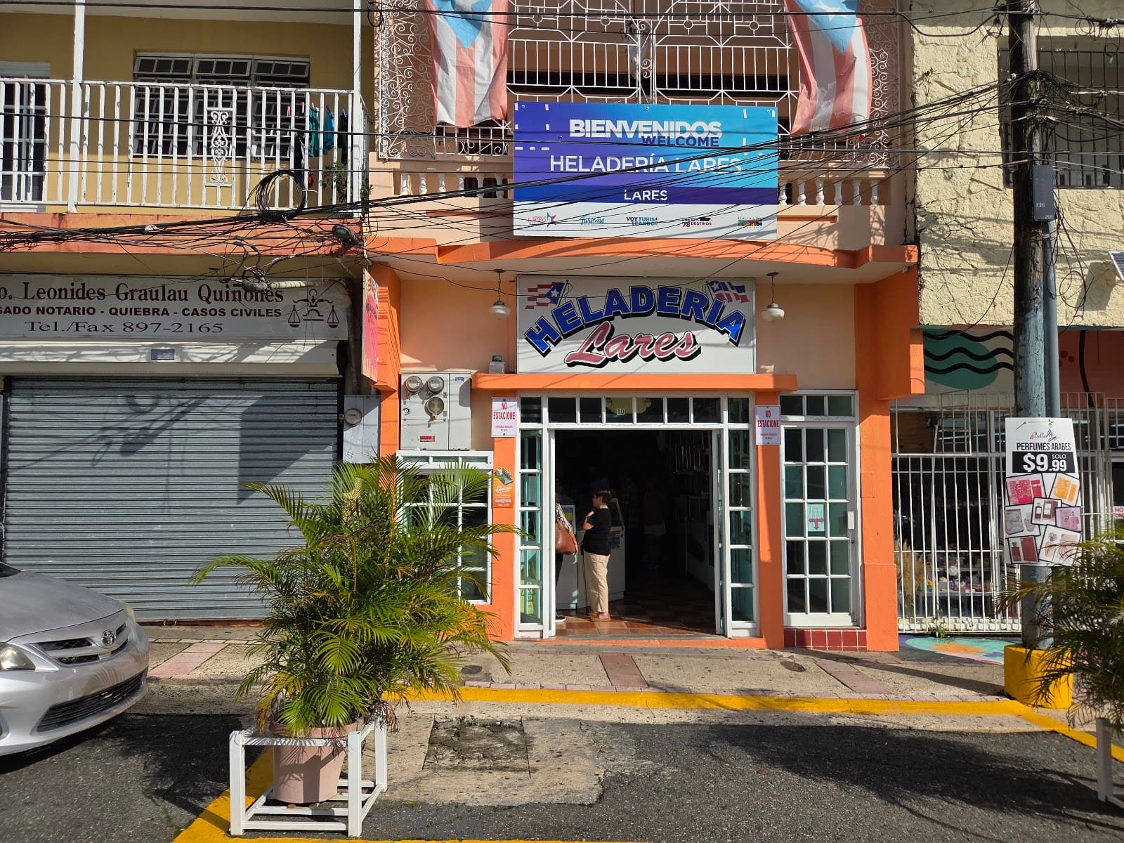 Heladería de Lares - Image 1