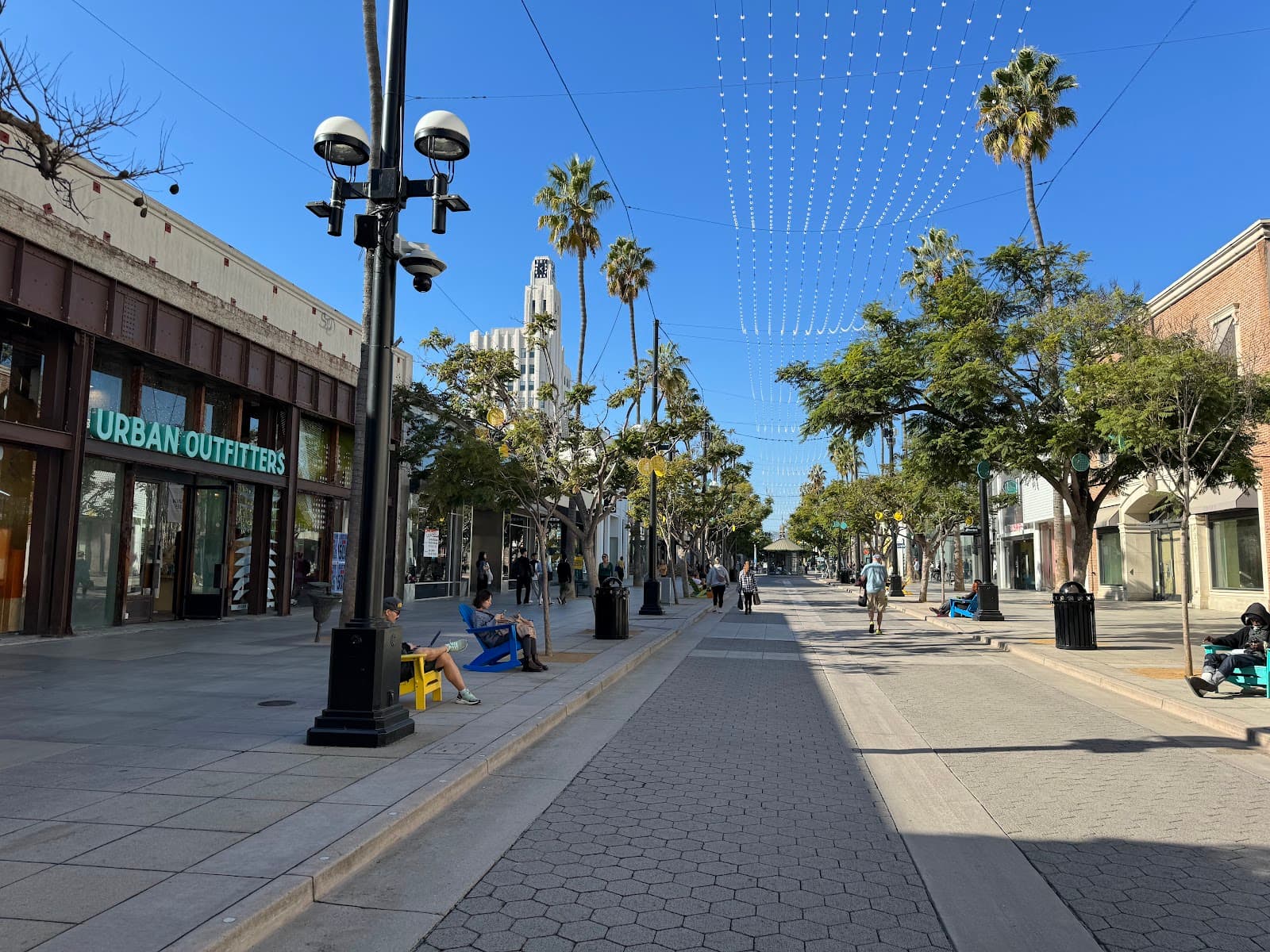 Third Street Promenade - Image 1