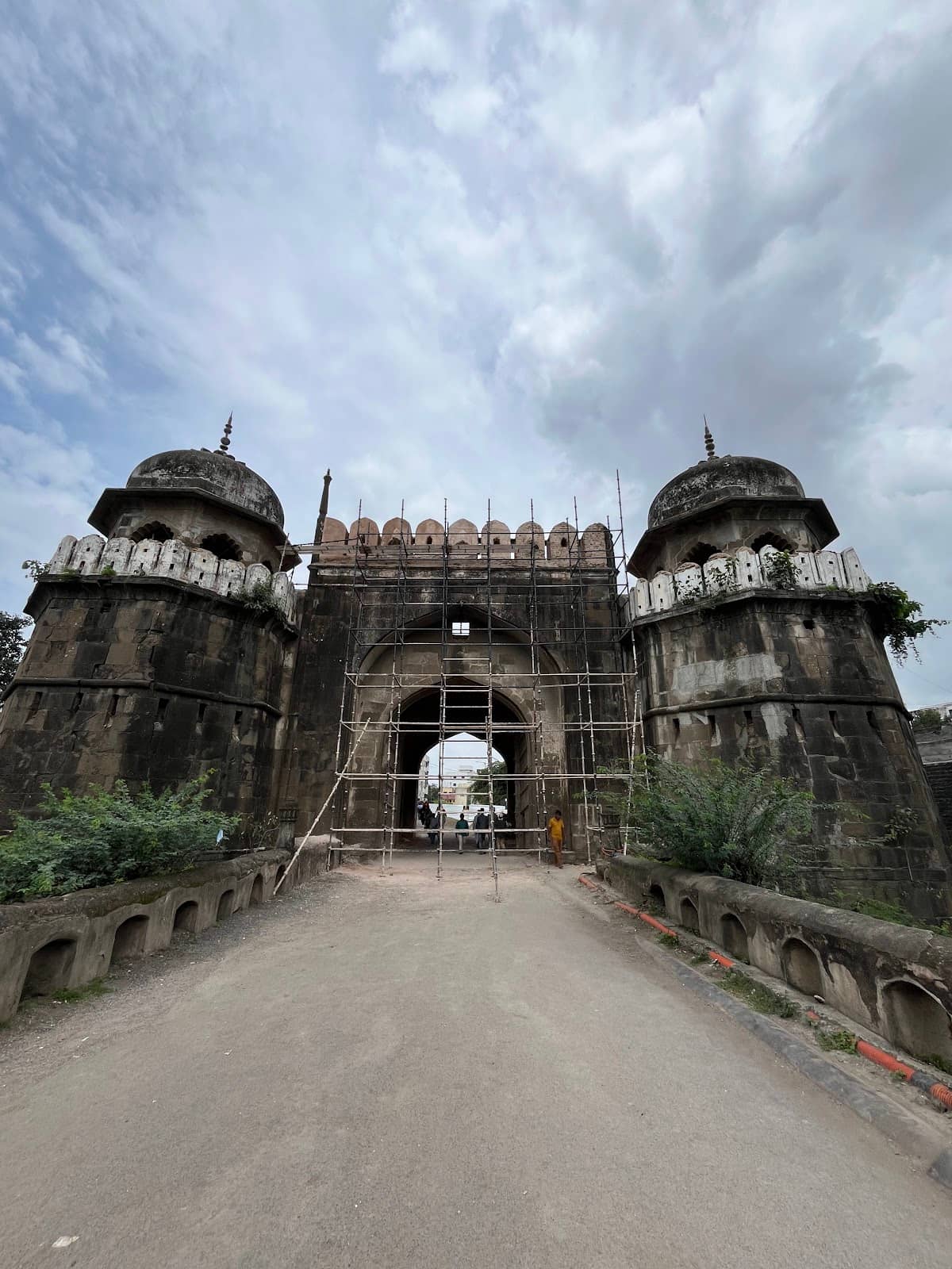 Gateway to Begumpura