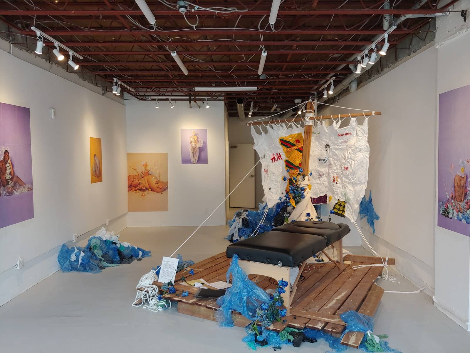 Featured Artist Displays