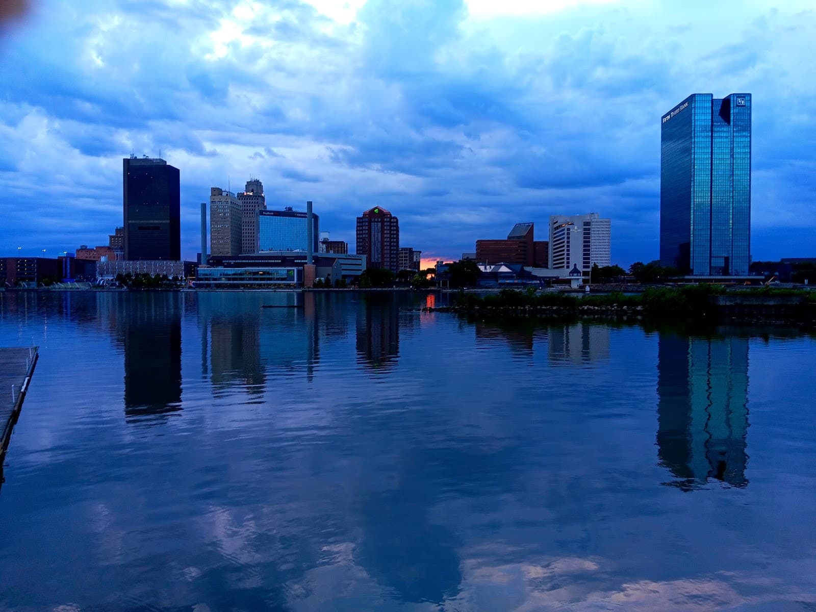 International Park - Image 1