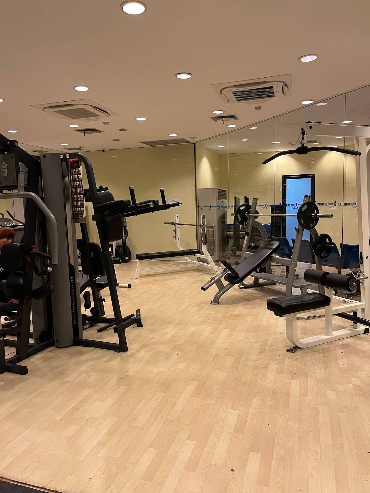 Kettlebells & Calisthenics Space