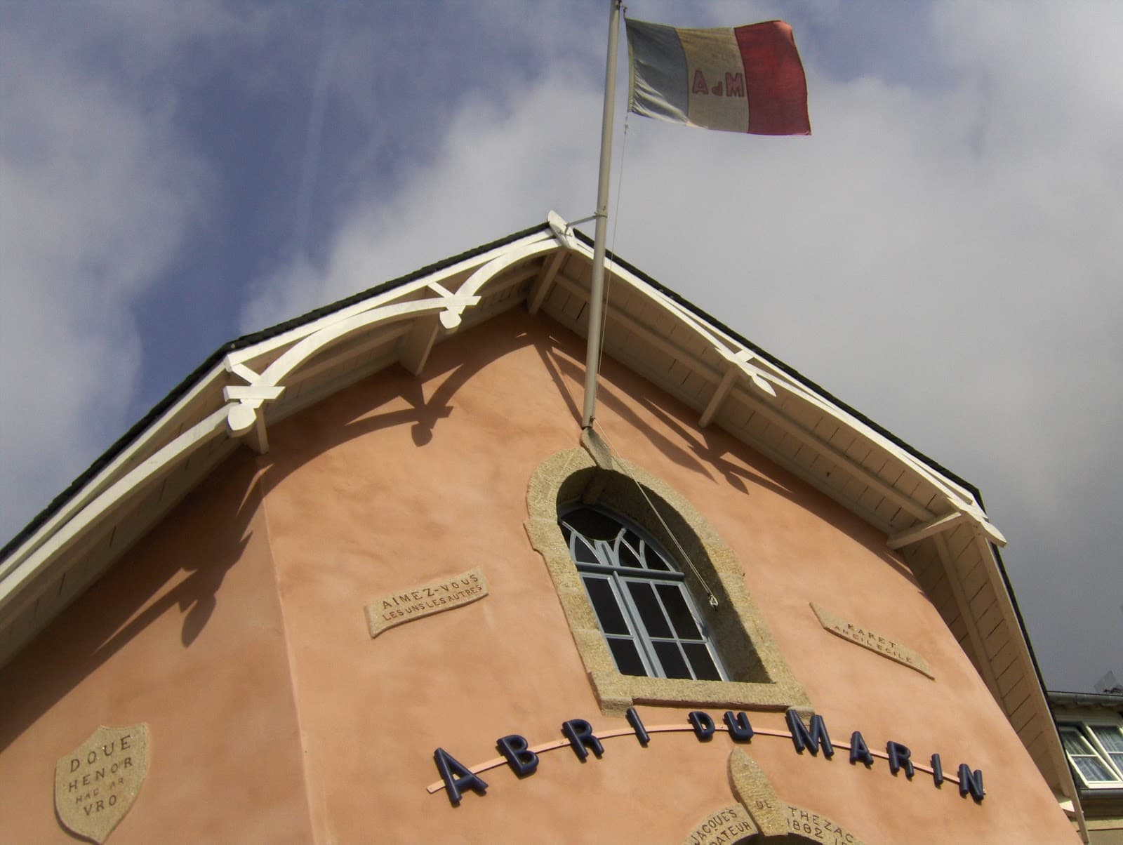 Abri du Marin (Sainte-Marine) - Image 1