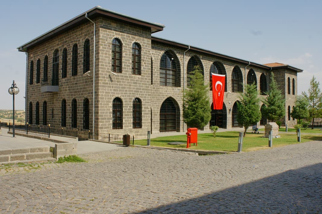 Artukid Palace Ruins - Image 1