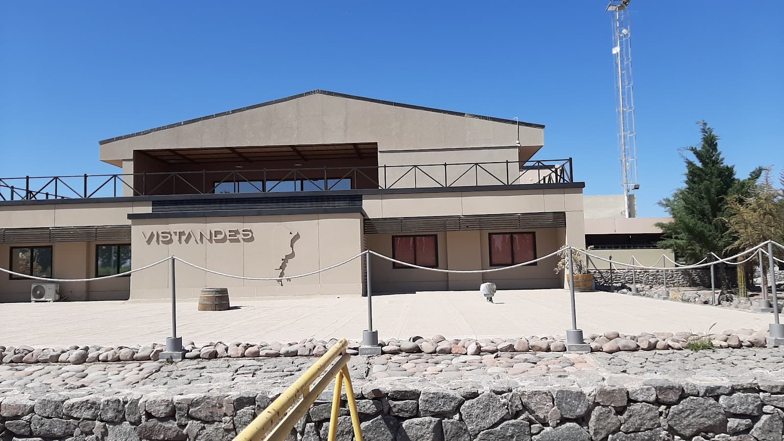 Bodega Vistandes - Image 1