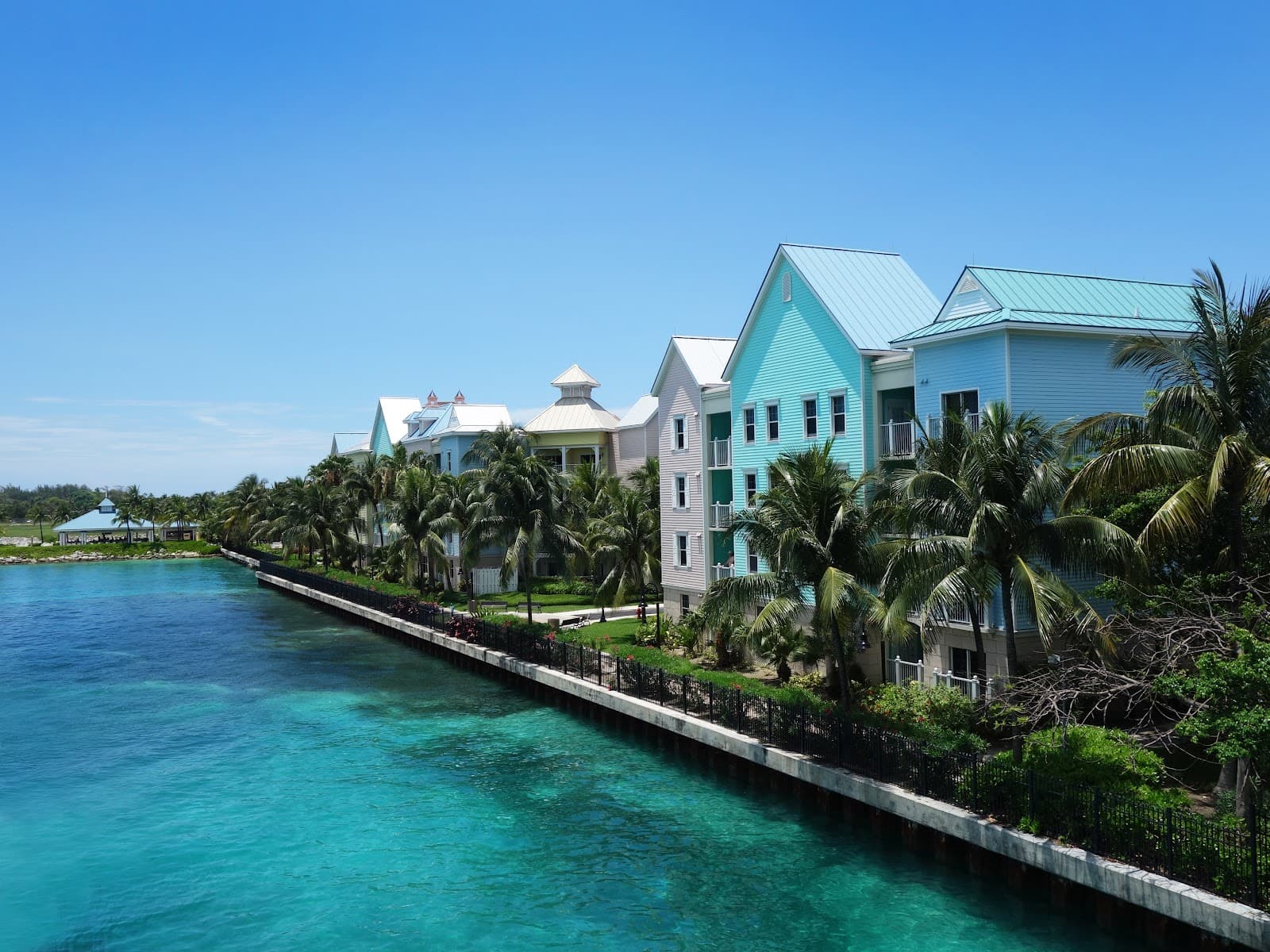 Paradise Island Ferry Terminal Nassau - Image 1